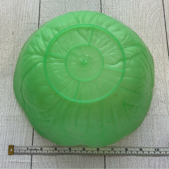 Vintage Berman Ind. Plastic Green Leaf Bowl - Picture 5 of 5